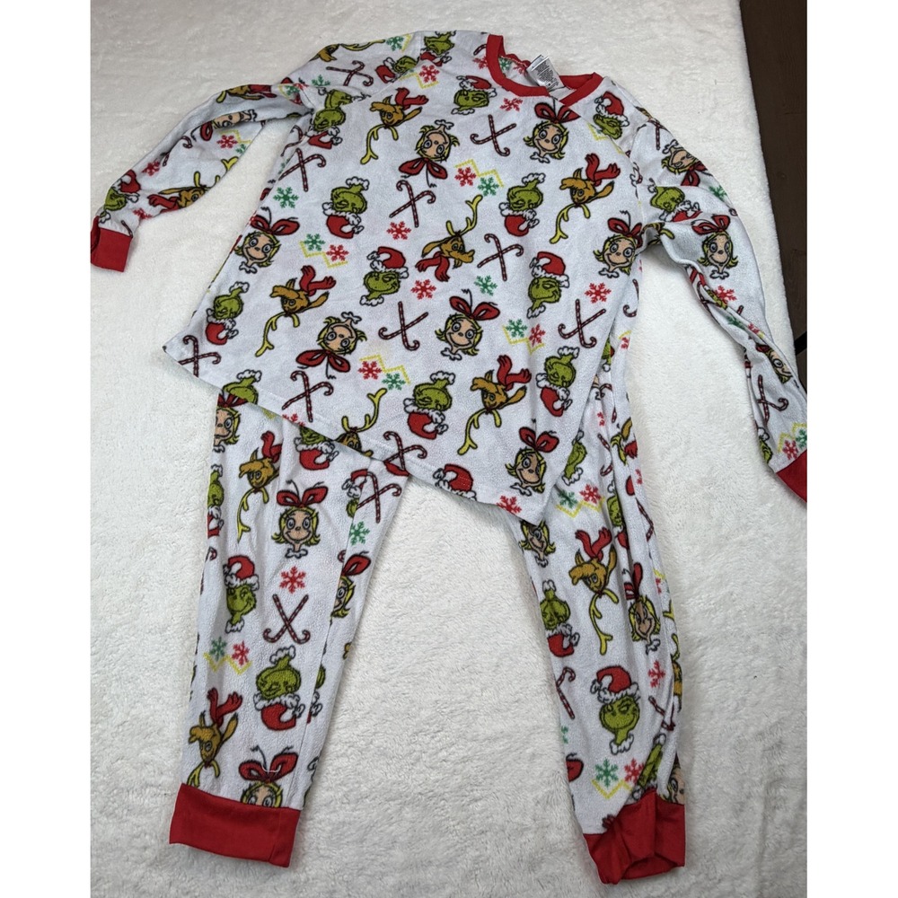 Dr. Seuss The Grinch Fleece Pajama Set Medium Long Sleeve Top Pants